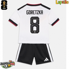 Saksa Leon Goretzka #8 Kotipaita Lapsille MM-kisat 2026 Lyhythihainen (+ shortsit)